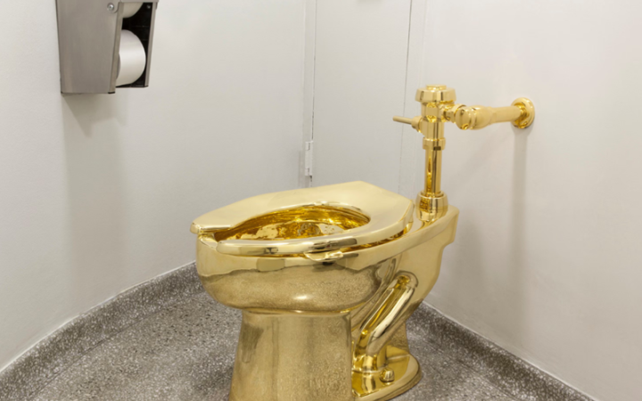 Sotheby's виставить на аукціон золотий унітаз Каттелана, стартова ціна - $10 млн