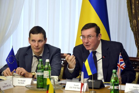 Луценко обсудил с руководителями иностранных дипмиссий борьбу с коррупцией