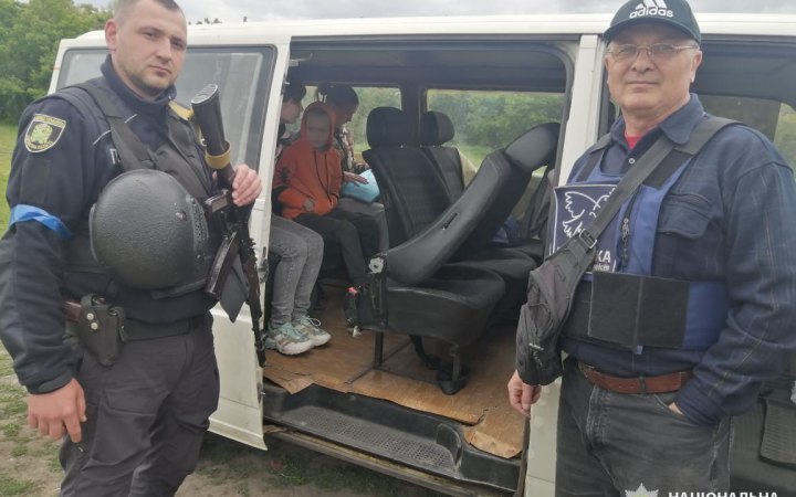 З початку евакуаційних заходів поліцейські евакуювали 2565 мешканців прикордоння Харківщини
