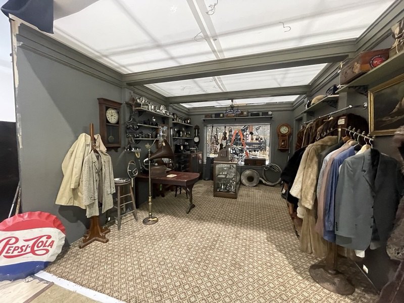 декорації фільму «Марті Супрім. Геній комбінацій» 