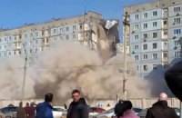 В Астрахани рухнул подъезд 9-этажного дома