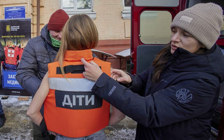 Росіяни поранили під час агресії 914 українських дітей 
