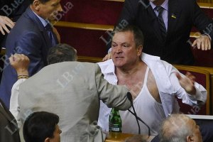 Колесніченко залікував рани маззю Вишневського