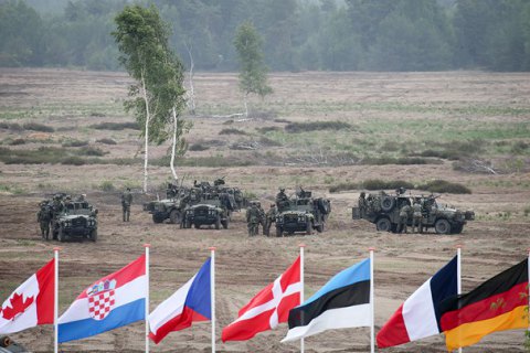 НАТО проведет крупнейшие учения со времен "холодной войны"