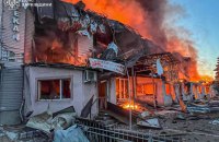 Ворожа армія завдала авіаударів по прифронтовому селищу Харківщини, двоє поранених