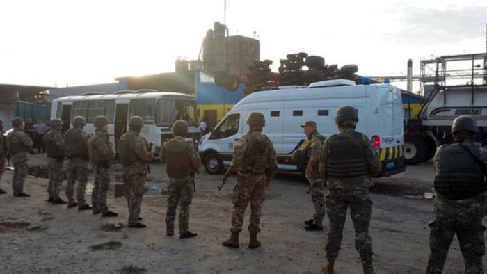Поліція на місці захоплення агропідприємства в Харківській області