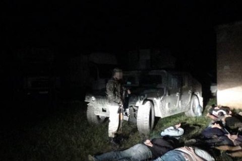 СБУ задержала 21 фуру с продуктами для боевиков "ДНР-ЛНР"