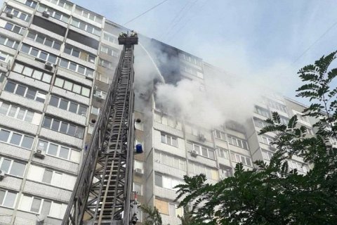 В Киеве на Троещине горела многоэтажка