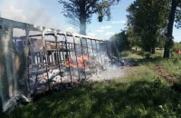 Во Львовской области сгорела фура с печеньем 