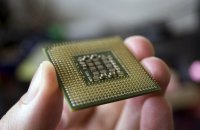 FT: Китай блокує використання чипів Intel та AMD у державному секторі