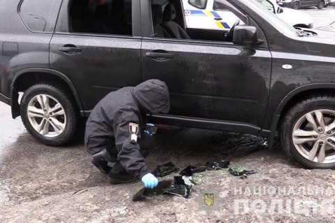 ​В Киеве грабители отобрали у водителя сумку с $40 тыс. и 350 тыс. гривен