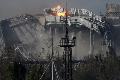 Порошенко пообіцяв відновити Донецький аеропорт