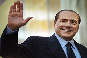 Берлускони сравнил себя с Муссолини