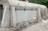 У Херсоні встановили найбільше бетонне укриття в місті