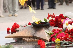 В Украине отмечают День скорби и памяти жертв войны