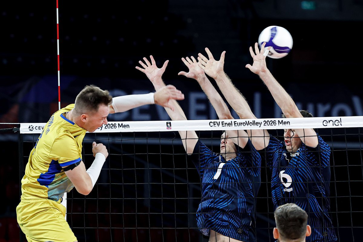 Робота Плотницького під сіткою