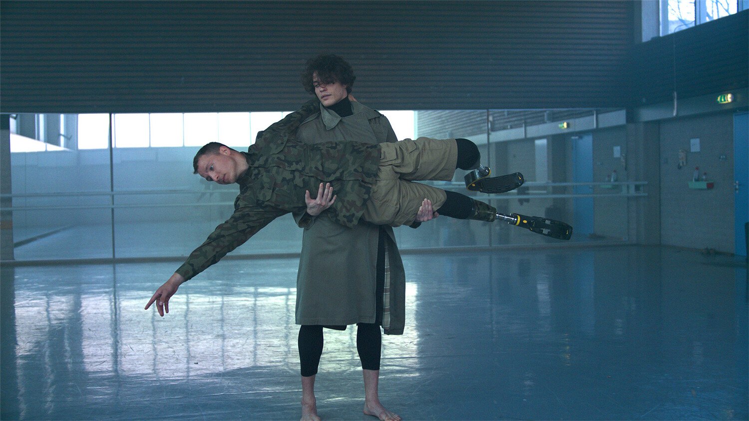 Кадр з фільму «Перший ряд»