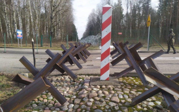 Польща розмістила укріплення на кордоні з Калінінградською областю