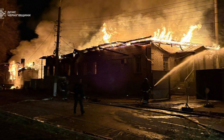 Головне за ніч та ранок неділі, 7 грудня: масована атака на Кременчук, понад 160 боєзіткнень