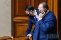 Стефанчук заявив, що йому невідомо про плани розглянути позбавлення Разумкова мандату на зʼїзді "Слуги народу"