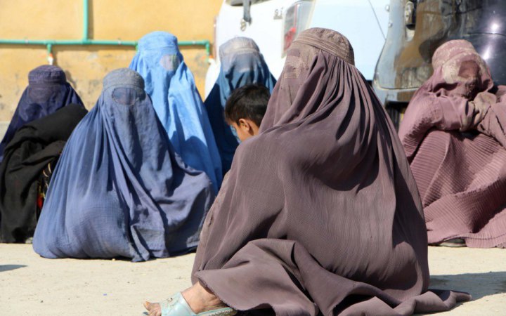 BBC: тисячі афганців переїхали до Великої Британії за секретною схемою