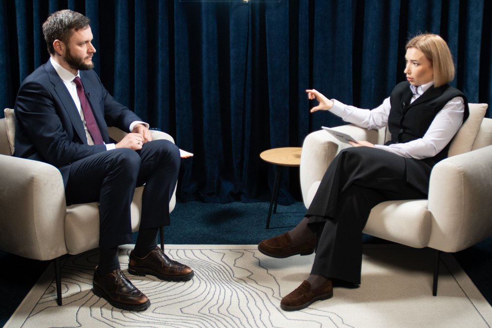 Віктор Павлущик і Ольга Айвазовська