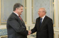 Порошенко обсудил с главой МИД Португалии продление антироссийских санкций