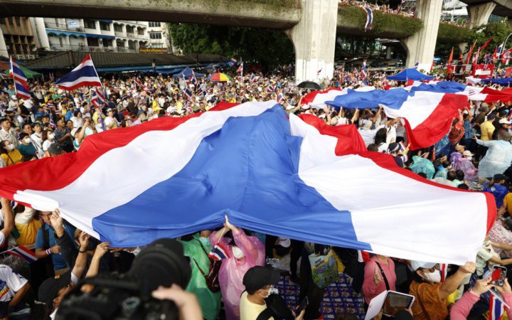 У Таїланді пройшли багатотисячні протести проти прем'єр-міністерки 