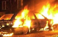 В Ужгороде подожгли авто главного гаишника