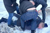 Директора КНП «Освітня агенція міста Києва» затримали за підозрою у вимаганні хабаря з переможця тендеру