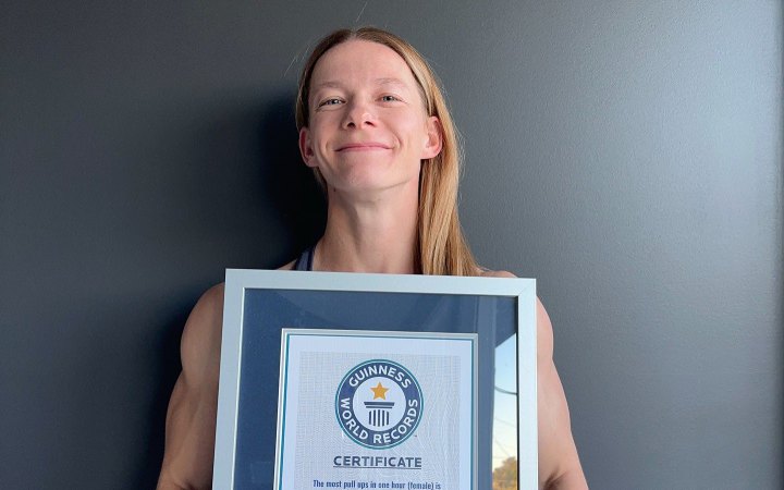 Австралійська поліцейська побила світовий рекорд із підтягувань серед жінок