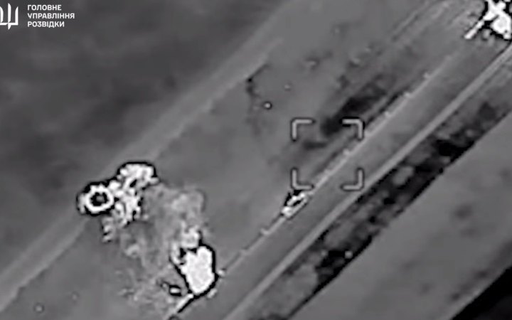 "Чорна кіптява до небес": ГУР підірвало російський "товарняк" з паливом на Запоріжжі