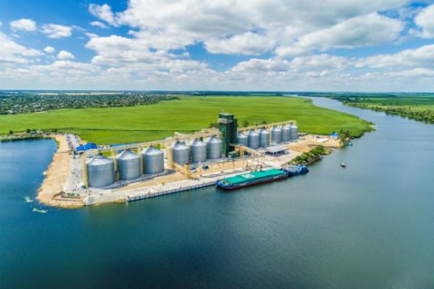 "Нибулон" построит еще 10 речных терминалов на реках Украины и 40 судов