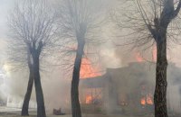 За добу росіяни обстріляли на Луганщині 12 житлових будинків, є жертви і поранені 