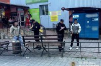 У Вінниці затримали чоловіка, який розпочав стрілянину біля ТРЦ