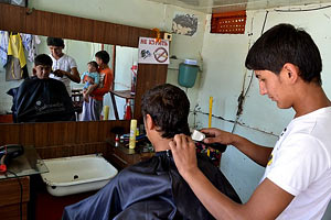Для мусульман Киева открыли парикмахерскую