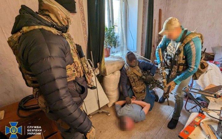 СБУ затримала на Сумщині російських агентів, які розвідували позиції ЗСУ для коригування ударів