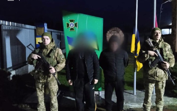 Прикордонники затримали десять втікачів з України 