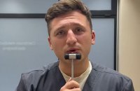 Хто він — той самий лікар з Instagram, який запалює піснями про медицину? Історія невролога Вадима Драгулова