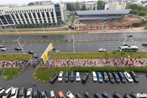 В столице Беларуси проходит массовый марш (обновлено)