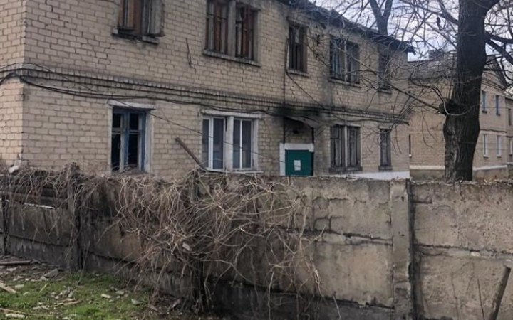 Унаслідок ворожого обстрілу міста Українськ на Донеччині поранено десятеро людей