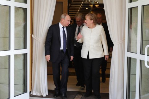 Партія "зелених" закликала Меркель виступити за звільнення Сенцова на зустрічі з Путіним