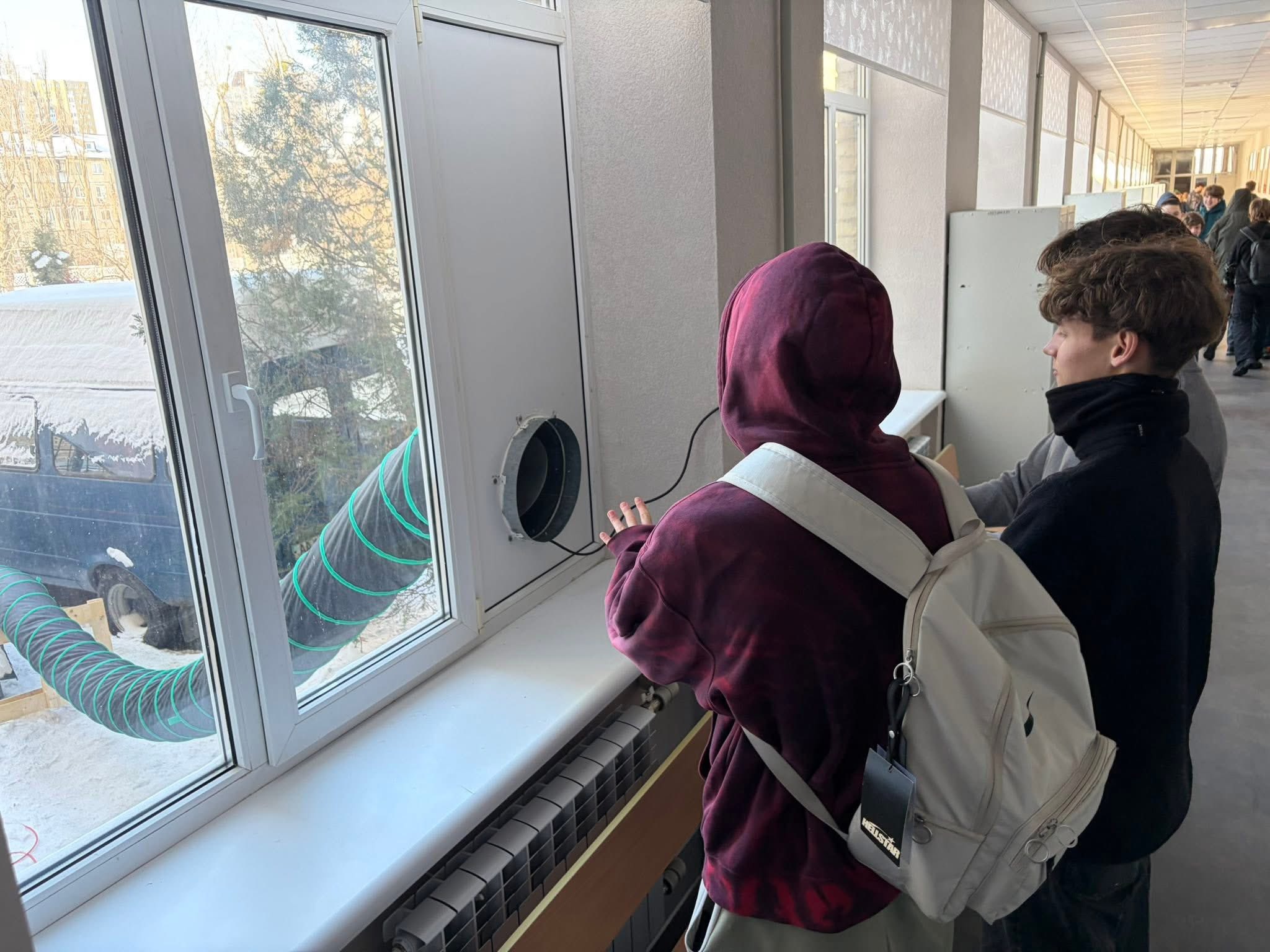 Встановлення теплової гармати в якості додаткового обігріву однієї зі шкіл Дніпровського району.