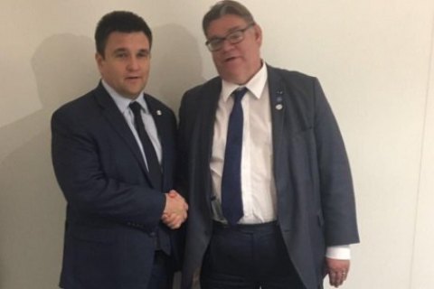 Климкин и глава МИД Финляндии Сойни обсудили введение миротворческой миссии ООН на Донбасс