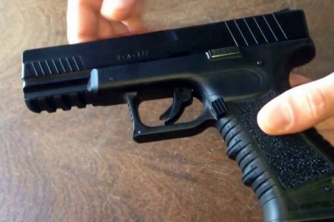 У РФ школярка відкрила стрілянину по однокласниках з пневматичного пістолета