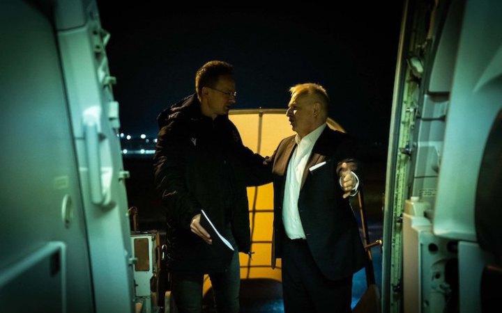 Сійярто прилетів до Москви говорити про "мир"