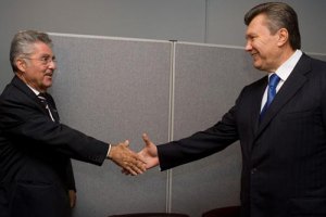 Янукович пообщался "с глазу на глаз" с президентом Австрии 