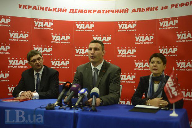 Виталий Кличко сообщает о снятых кандидатах в пользу Объединенной оппозиции