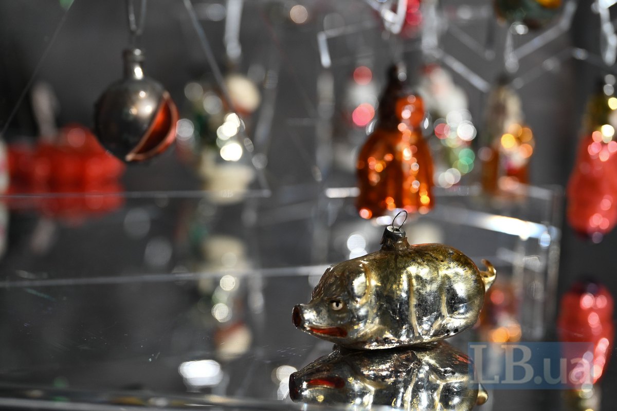 Перша післявоєнна продукція - багато казкових овочів і оранжевої фарби