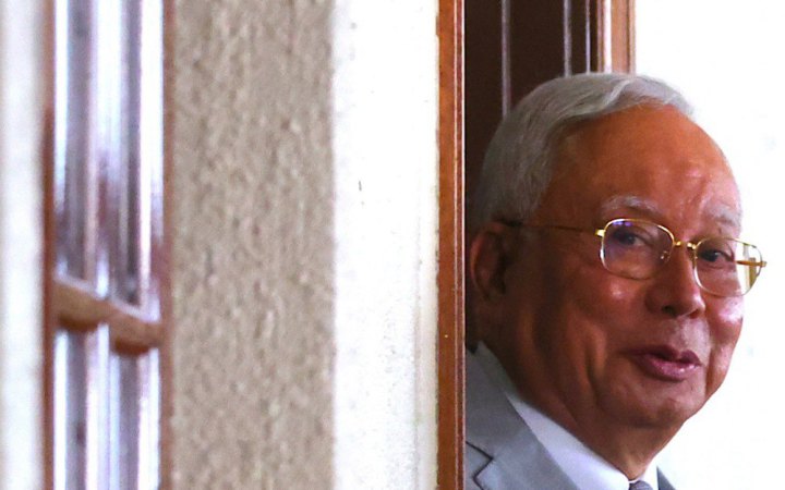 Експрем’єра Малайзії визнали винним у багатомільярдній справі про шахрайство